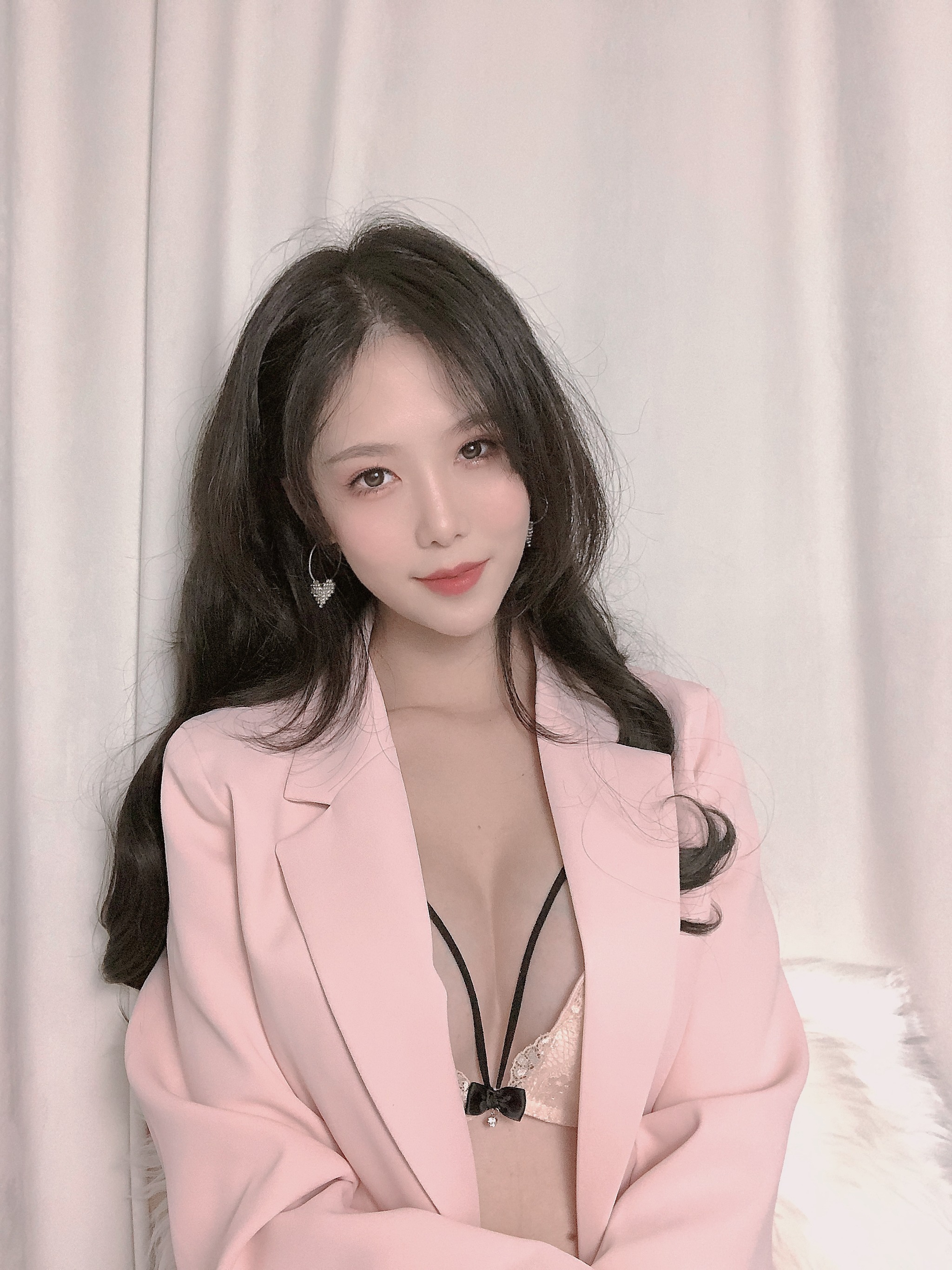 图片[1]-抖娘-利世 – NO.055 粉色西装 [26P]-XikXak